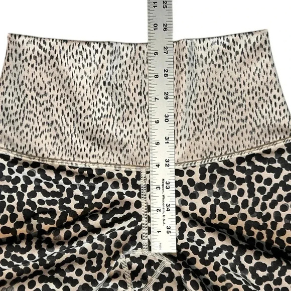 LULULEMON Wunder Under Crop II Leggings Roll Down High Rise Cheetah Black Beige - Picture 5 of 9